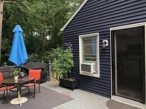 542 Dutchess St, Springfield, MA 01129 photo 19