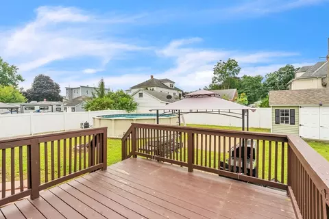 25 Thomas St, Chicopee, MA 01013 photo 31