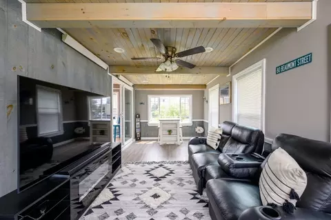 Living - 15 Packard Ave, Hull, MA 02045 photo 4 of 4