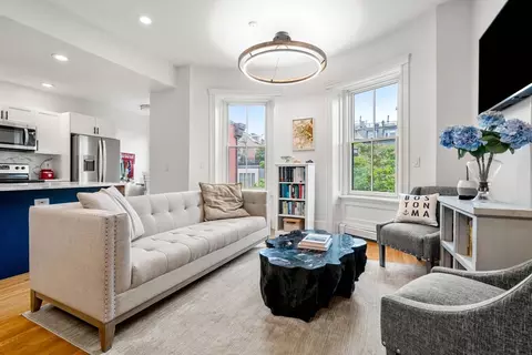 1 Worcester Sq #3, Boston, MA 02118