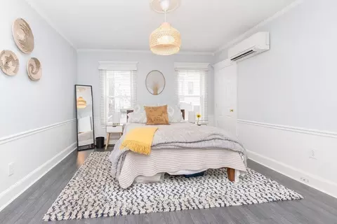 247 Everett St #1, Boston, MA 02128