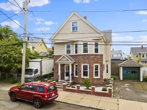 12 Greenhalge Ave, Everett, MA 02149 photo 3
