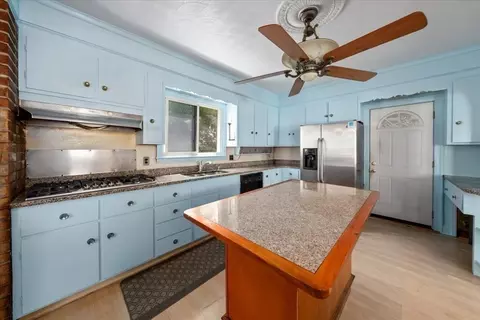 12 Greenhalge Ave, Everett, MA 02149 photo 12