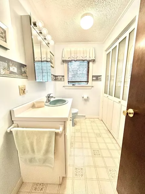 3 Tarrs Rd, Gloucester, MA 01930 photo 11