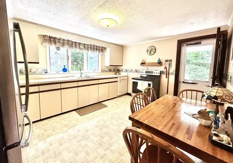 3 Tarrs Rd, Gloucester, MA 01930 photo 6