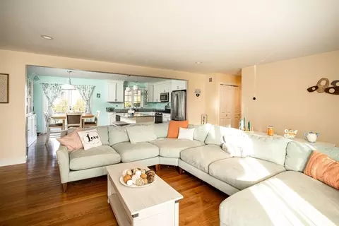 84 Highland Farm Rd, Fall River, MA 02720 photo 6