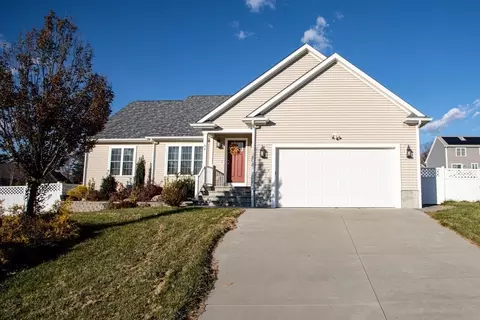 84 Highland Farm Rd, Fall River, MA 02720 photo 3