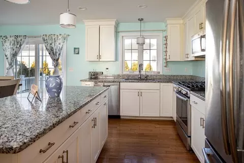 84 Highland Farm Rd, Fall River, MA 02720 photo 9