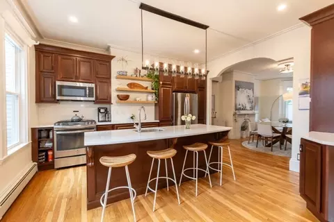 747 E Broadway, Boston, MA 02127 photo 4