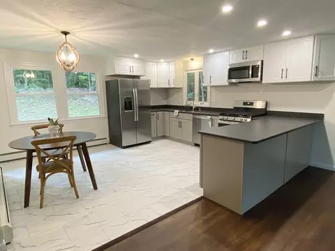 100 Stafford Rd, Wales, MA 01081