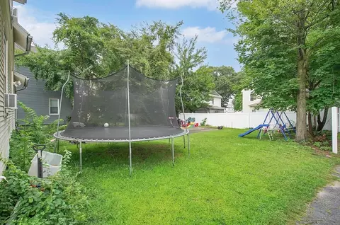 Exterior - 69 Monrovia St, Springfield, MA 01104 photo 4 of 5
