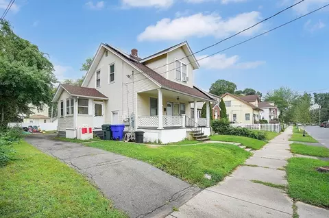 Exterior - 69 Monrovia St, Springfield, MA 01104 photo 2 of 5