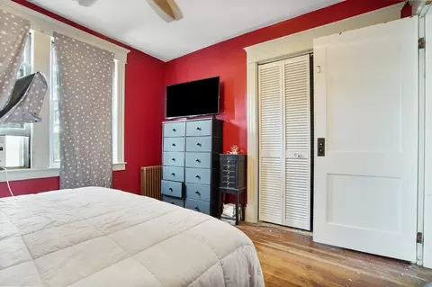 Bedroom - 69 Monrovia St, Springfield, MA 01104 photo 3 of 4