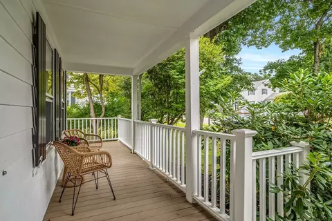 5 Chase Rd, Stoneham, MA 02180 photo 2