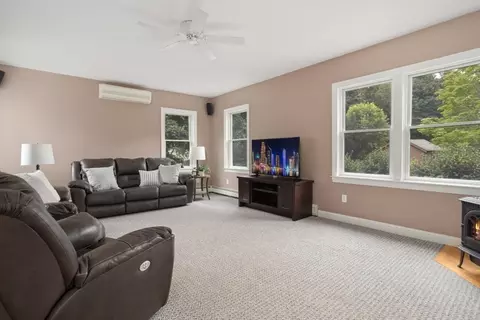 71 Grove St, Reading, MA 01867 photo 14