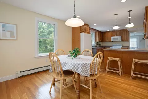 71 Grove St, Reading, MA 01867 photo 10