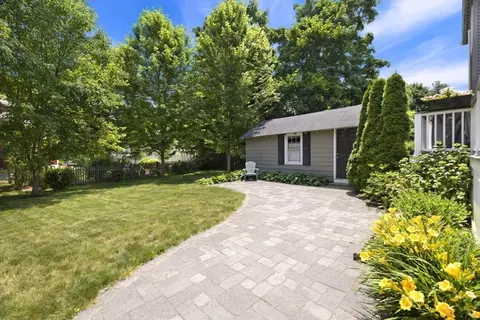 71 Grove St, Reading, MA 01867 photo 28