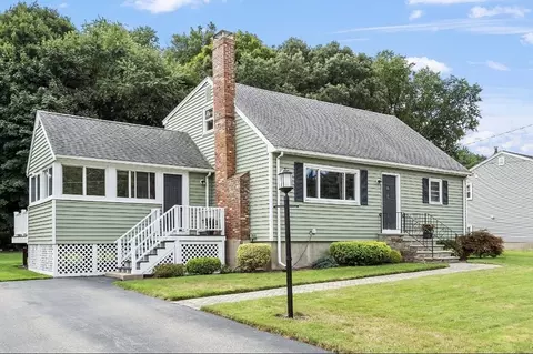 6 Superior Dr, Hudson, MA 01749