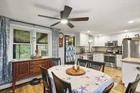 16 Pine Ridge Dr, Ayer, MA 01432 photo 8