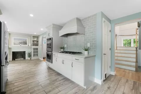 1 Lobao Dr, Danvers, MA 01923 photo 5