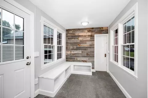 164 Pond St, Georgetown, MA 01833 photo 2