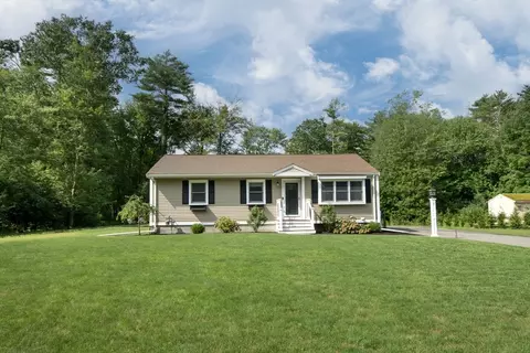 129 Andrew Ln, Hanson, MA 02341