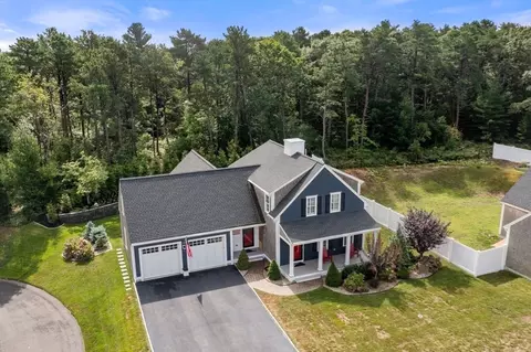 45 Screenhouse Ln, Plymouth, MA 02360