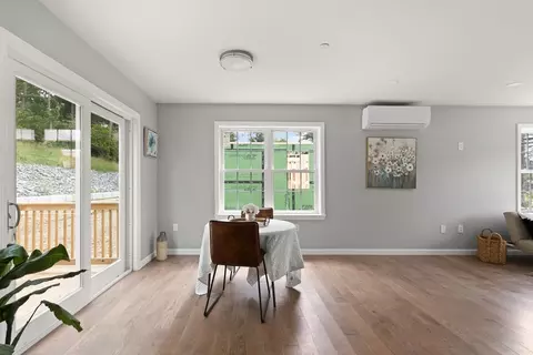 136 Brooks St, Worcester, MA 01606 photo 12