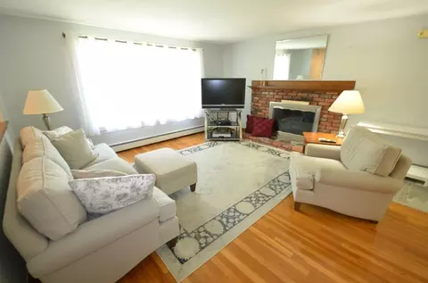 Living - 55 Read Dr, Hanover, MA 02339 photo 2 of 3