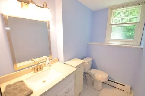 Bath - 55 Read Dr, Hanover, MA 02339 photo 2 of 2