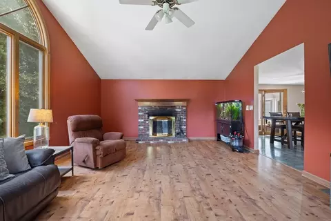 31 Sunset Dr, Dudley, MA 01571 photo 17