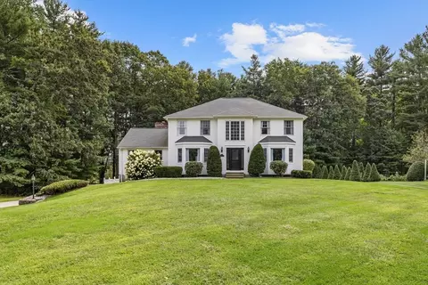 31 Sunset Dr, Dudley, MA 01571