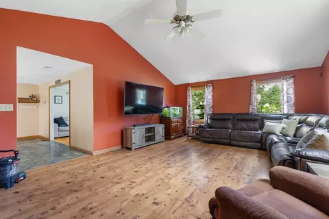 31 Sunset Dr, Dudley, MA 01571 photo 16