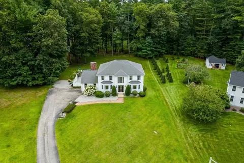 31 Sunset Dr, Dudley, MA 01571 photo 2