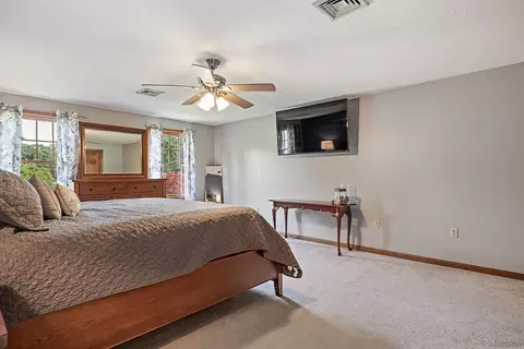 31 Sunset Dr, Dudley, MA 01571 photo 30
