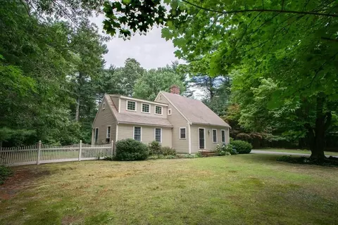 21 Russell Holmes Way, Carver, MA 02330