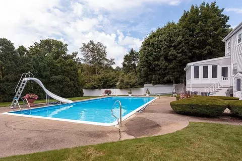 443 Centre St, Milton, MA 02186 photo 3