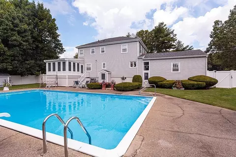 443 Centre St, Milton, MA 02186 photo 4