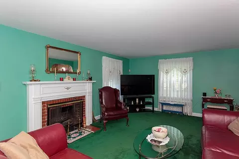 443 Centre St, Milton, MA 02186 photo 9
