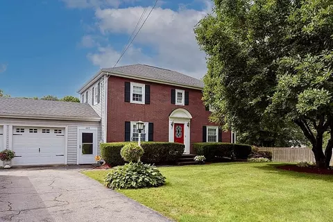 443 Centre St, Milton, MA 02186