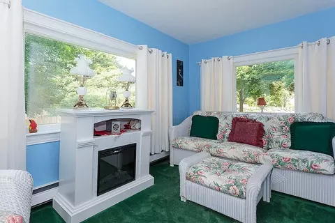 443 Centre St, Milton, MA 02186 photo 10