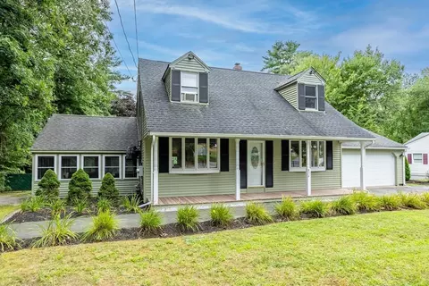 436 Dunstable Rd, Tyngsborough, MA 01879