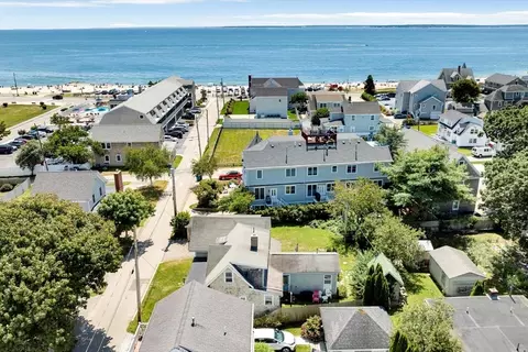 5 Indiana Ave, Falmouth, MA 02540