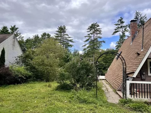 Exterior - 296 River Rd, Leyden, MA 01337 photo 2 of 5