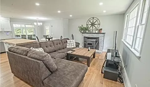 492 Cotuit Rd, Mashpee, MA 02649 photo 5