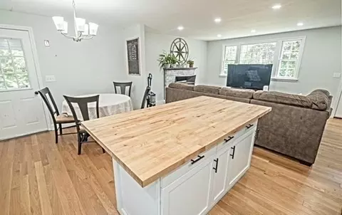 492 Cotuit Rd, Mashpee, MA 02649 photo 3