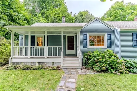 Exterior - 6 Brookhaven Rd, Worcester, MA 01606 photo 5 of 8