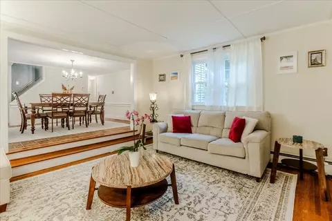 Living - 6 Brookhaven Rd, Worcester, MA 01606 photo 1 of 4