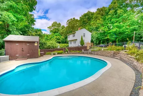 Exterior - 6 High Plain Cir, Sharon, MA 02067 photo 11 of 12