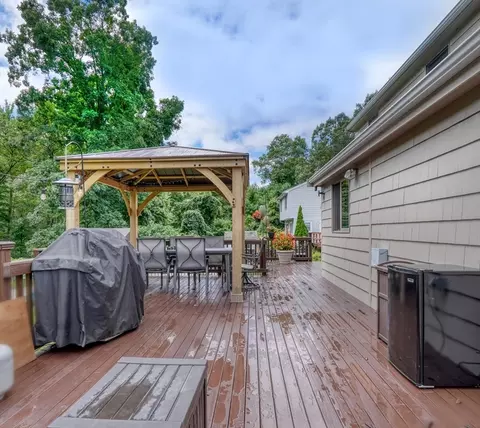 Exterior - 6 High Plain Cir, Sharon, MA 02067 photo 6 of 12